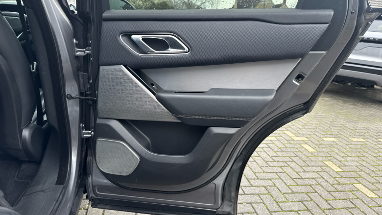 Land Rover Range Rover Velar 2.0 D200 Edition 5dr Auto Diesel Estate